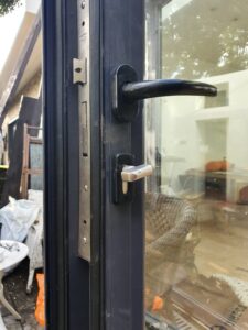 Earlsfield shop lock changes